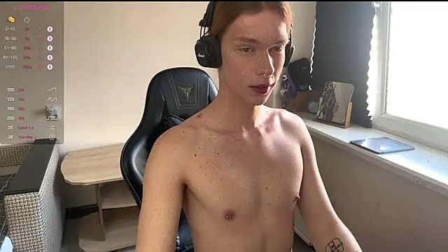 carthylovvve online show from April 2026 12:36:02 PM