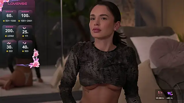 Snapshot of EsmeAinsley chatting on February 2025 03:30:01 AM EsmeAinsley online show from February 2025 03:30:01 AM