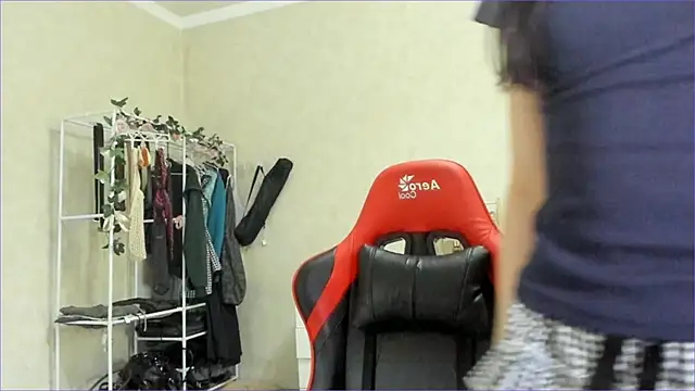 wastforu online show from April 2026 10:39:02 AM