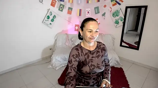 lollita 23  online show from July 2026 08:01:01 PM