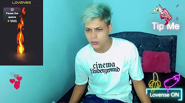 Liamscott  online show from January 2025 06:13:02 AM