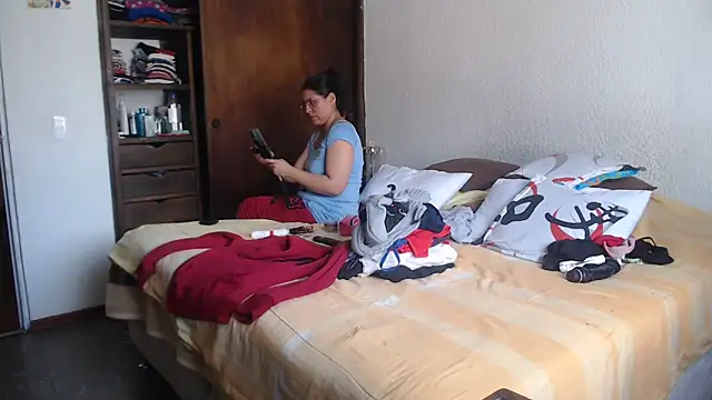 LucifernandaSw online show from February 2025 07:07:01 PM