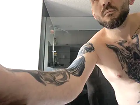 Mjuser666 online show from April 2026 01:13:02 PM
