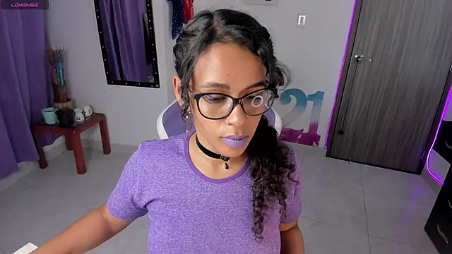 Lips SaraSofia2 online show from February 2025 01:49:02 AM