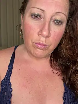 xsexycurvymilf online show from January 2026 03:16:01 PM