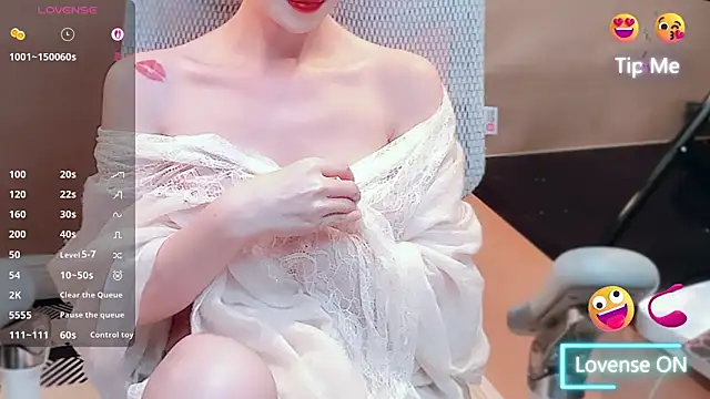 Snapshot of vyizh- chatting on June 2026 02:21:01 PM vyizh- online show from June 2026 02:21:01 PM