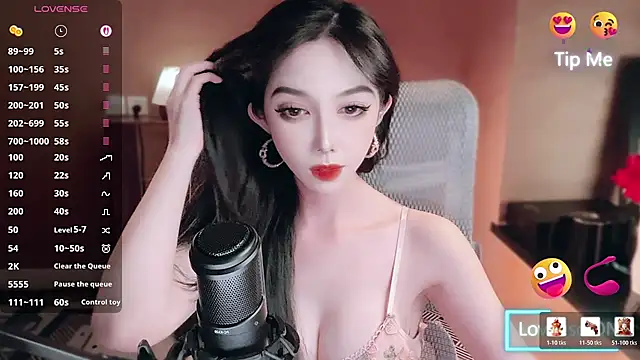 Snapshot of vyizh- chatting on June 2026 02:36:01 PM vyizh- online show from June 2026 02:36:01 PM