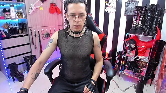 daven56 online show from October 2025 01:34:01 PM