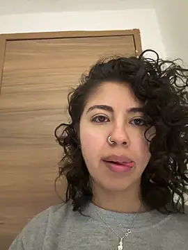 Amareto  online show from September 2025 01:49:01 AM