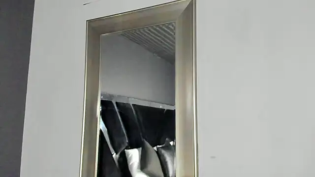 Amareto  online show from April 2026 10:12:02 AM