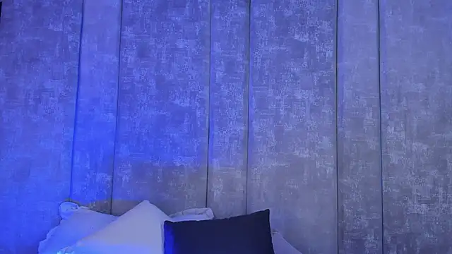 Amareto  online show from April 2026 12:10:01 PM