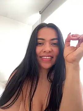 PetitLumiere online show from February 2025 06:48:02 PM