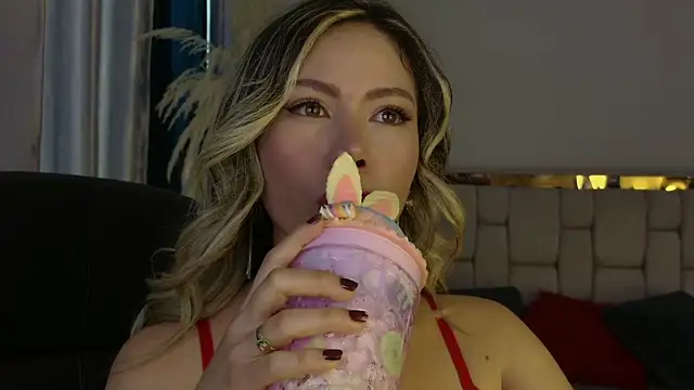 Ammy Castro online show from March 2026 10:10:02 PM