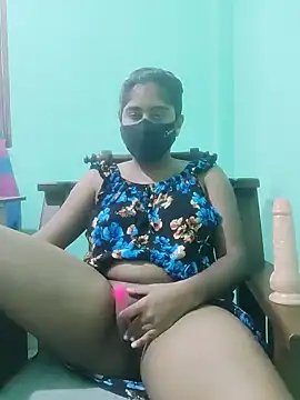 Snapshot of Kunchiii chatting on May 2026 05:01:02 AM Kunchiii online show from May 2026 05:01:02 AM