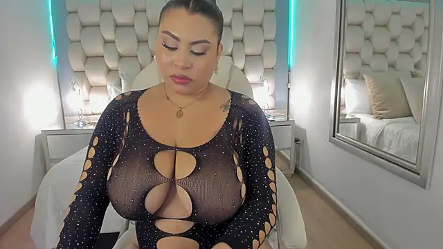 Helleamazing online show from December 2024 02:49:02 AM