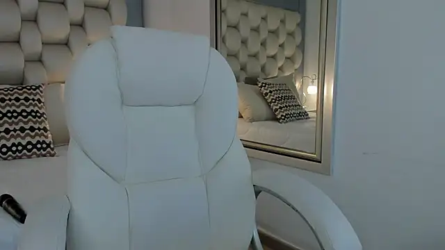 Helleamazing online show from March 2025 04:34:02 AM