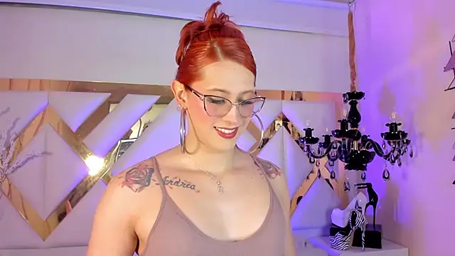 Juliana Saenzz online show from February 2025 12:55:02 PM