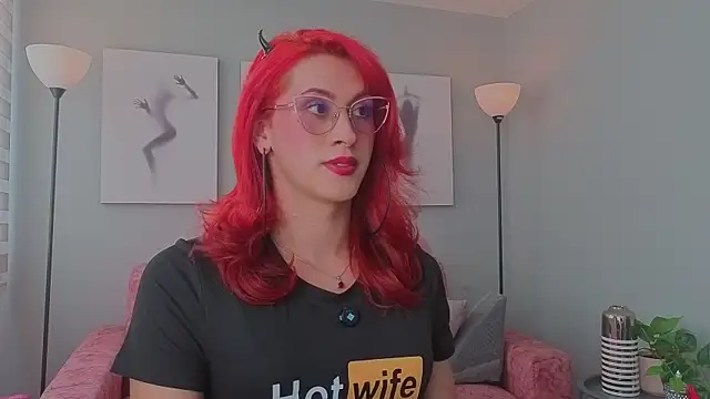 Juliana Saenzz online show from February 2026 09:04:01 PM