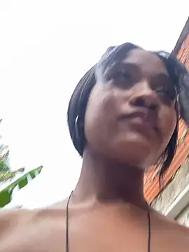 AleezaFrench online show from December 2024 05:40:01 PM