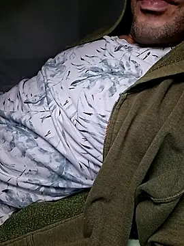 Snapshot of molozeb chatting on October 2025 05:58:02 PM molozeb online show from October 2025 05:58:02 PM