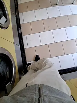 Snapshot of molozeb chatting on November 2025 11:52:02 AM molozeb online show from November 2025 11:52:02 AM