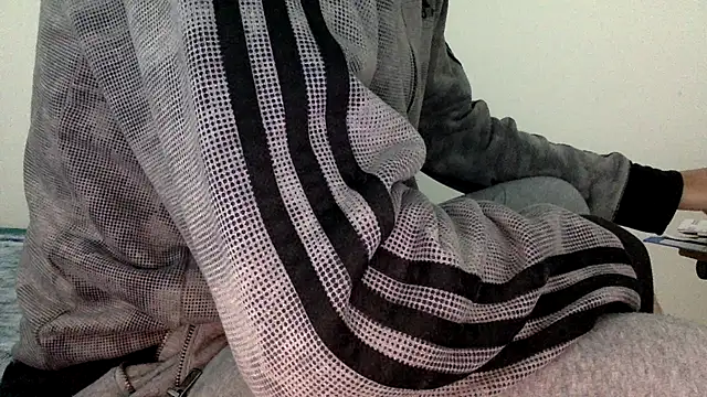 Snapshot of molozeb chatting on November 2025 04:50:02 AM molozeb online show from November 2025 04:50:02 AM