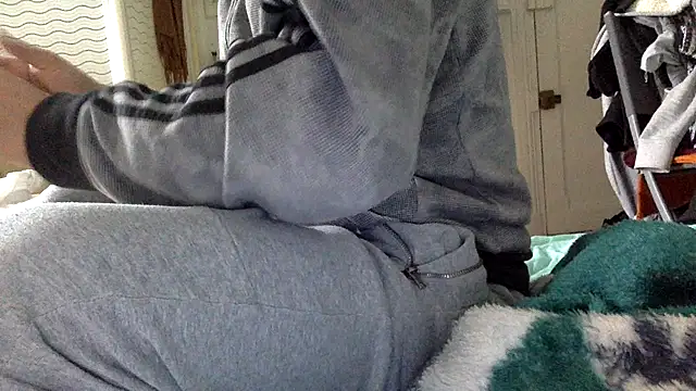 Snapshot of molozeb chatting on February 2026 10:09:01 AM molozeb online show from February 2026 10:09:01 AM