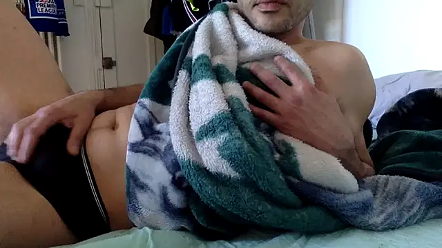 Snapshot of molozeb chatting on April 2026 04:18:01 PM molozeb online show from April 2026 04:18:01 PM