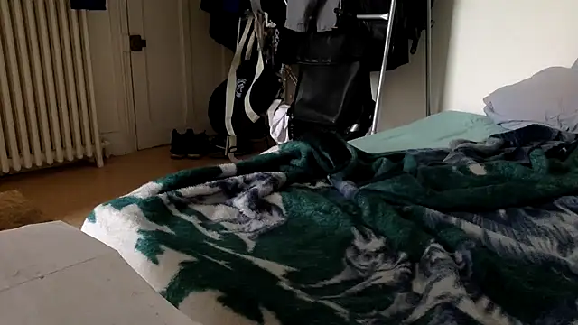 Snapshot of molozeb chatting on April 2026 04:23:01 PM molozeb online show from April 2026 04:23:01 PM