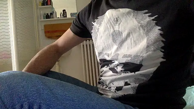 Snapshot of molozeb chatting on April 2026 09:13:01 AM molozeb online show from April 2026 09:13:01 AM