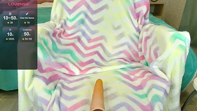 oliviiaa online show from July 2026 12:13:01 AM