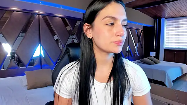 carina rossi online show from January 2025 05:45:02 PM