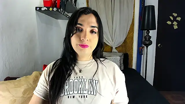 SARAMISHA online show from October 2025 05:27:02 AM