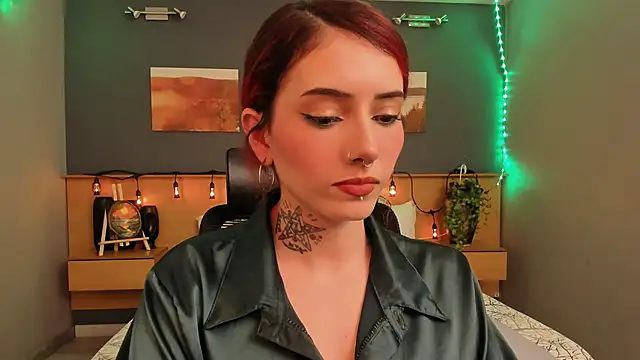 LiliJones  online show from January 2025 08:14:01 PM