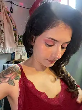 LiliJones  online show from May 2026 09:56:02 PM