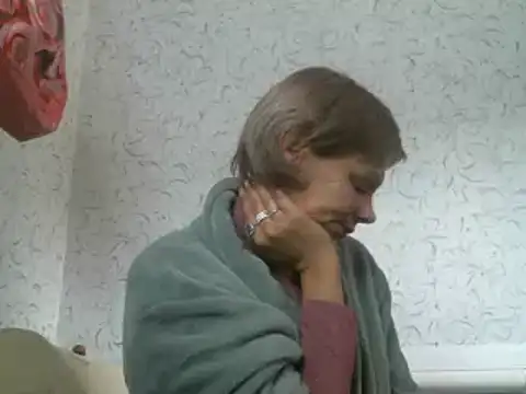 Julie Silver online show from October 2025 07:28:01 AM