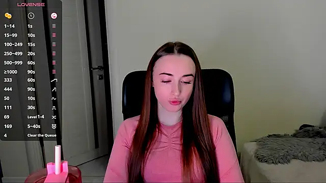 Kimmberr online show from October 2025 07:01:01 AM