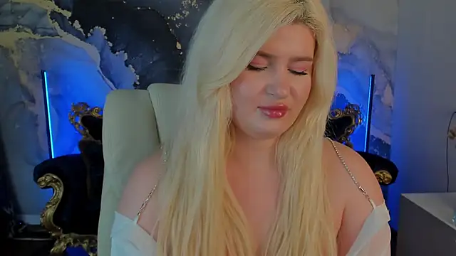 CocoSecretss online show from February 2025 10:41:01 AM