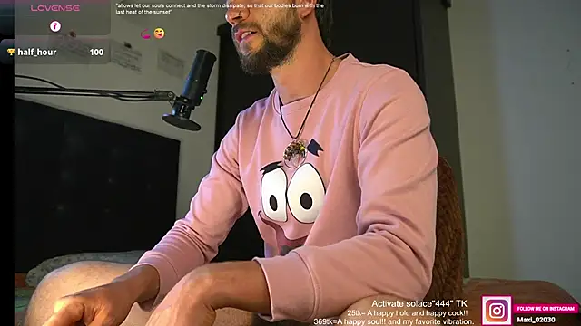 Snapshot of just_maxii chatting on March 2025 02:42:02 AM just maxii online show from March 2025 02:42:02 AM