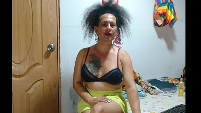 Snapshot of abbycrespa chatting on March 2025 09:53:02 PM abbycrespa online show from March 2025 09:53:02 PM