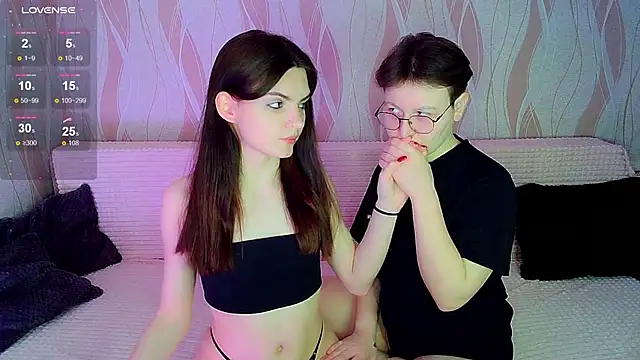  crazy baby  online show from December 2025 07:08:02 PM