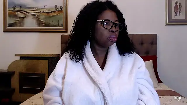OmegaLipps online show from May 2026 04:52:02 AM
