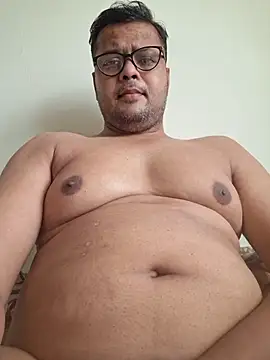 dirtybearr online show from November 2025 06:04:02 AM