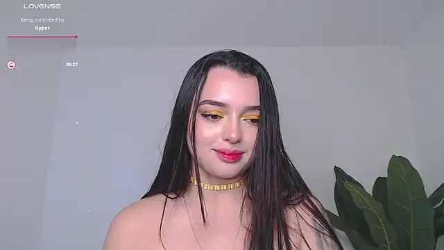 sophialorens s online show from January 2025 08:16:02 PM