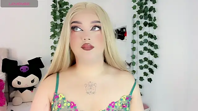 Snapshot of cattriona_muller chatting on June 2026 08:40:02 AM cattriona muller online show from June 2026 08:40:02 AM