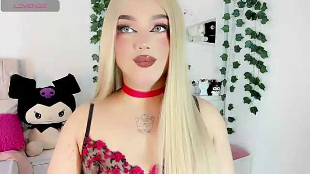 Snapshot of cattriona_muller chatting on June 2026 05:10:01 AM cattriona muller online show from June 2026 05:10:01 AM