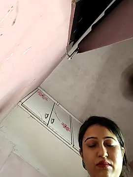 Snapshot of Angel_rani2 chatting on March 2025 09:40:02 PM Angel rani2 online show from March 2025 09:40:02 PM