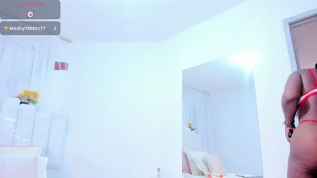 RoxannaBlanche online show from December 2025 01:29:01 PM