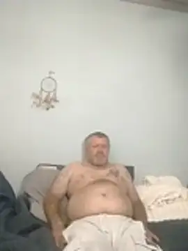 bigdoog8 online show from March 2026 06:15:02 PM