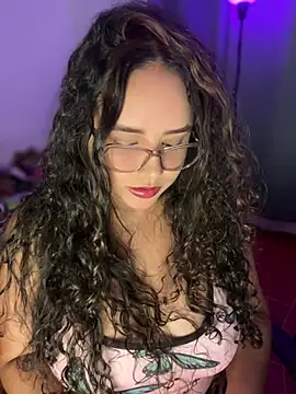 Snapshot of CurlyGirl_1 chatting on May 2026 12:49:01 AM CurlyGirl 1 online show from May 2026 12:49:01 AM